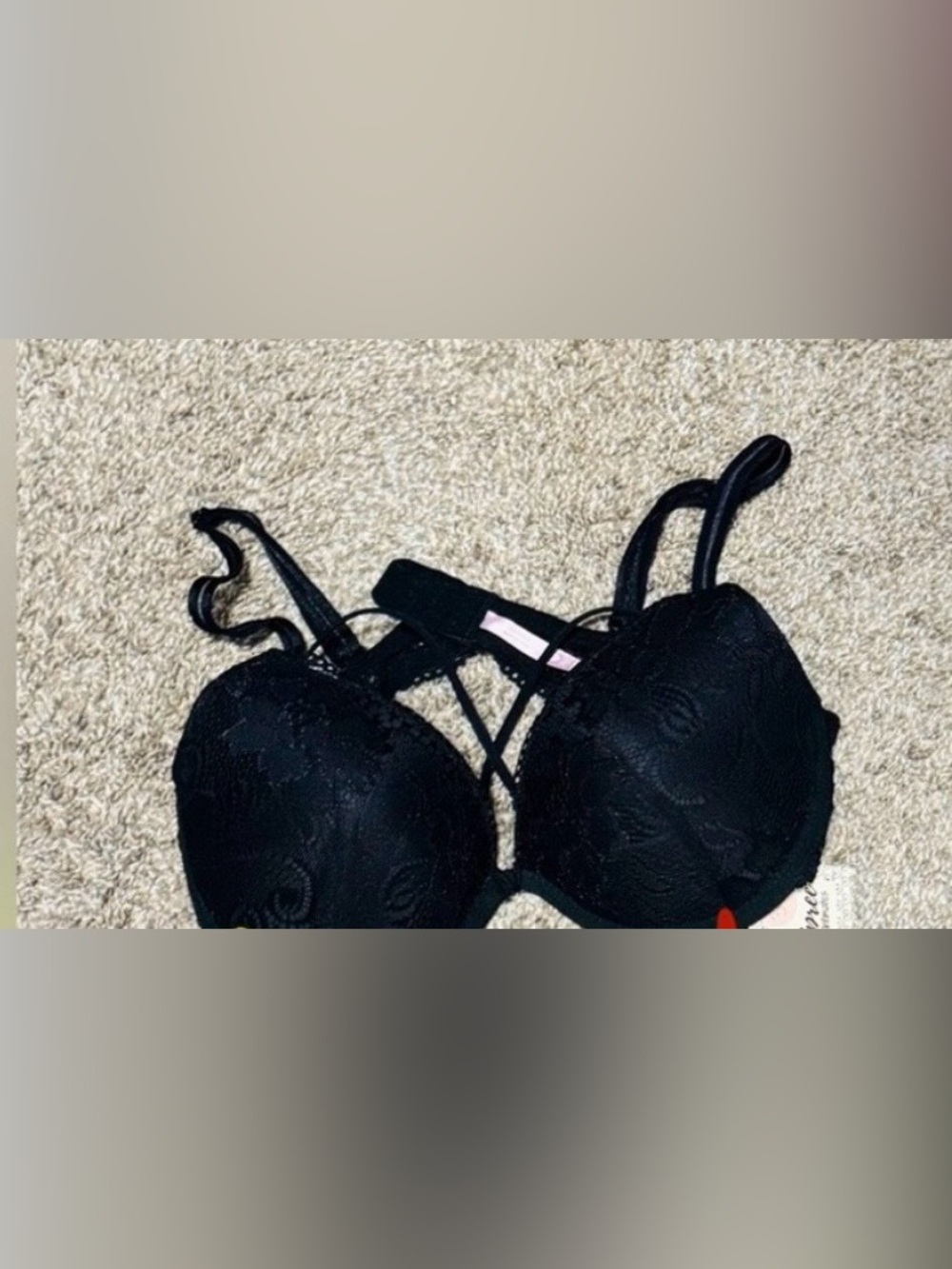 Lace Strappy Push-Up Bra in Black
